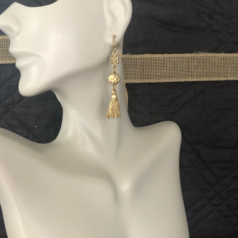 Delicate Tassel Dangle Earrings - Gold Plated